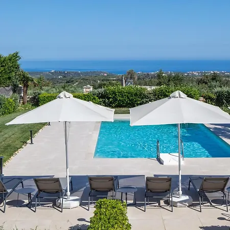 Ferienvilla Malvasia Mit Swimmingpool Auf Kreta Roupai